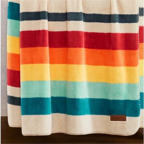 Pendleton Ultra Soft Throw NWT - Picture 1 of 4